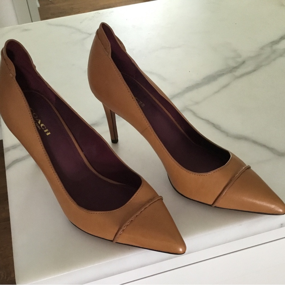 Coach Camel Leather Pointed-Toe Heels. Size 8 1/2. 3” Heel. Never Worn.